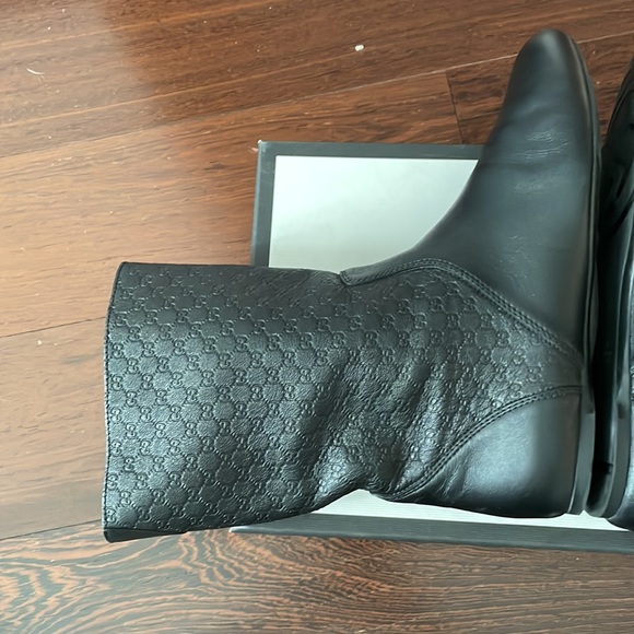 Gucci light leather boots. Authentic - Picture 6 of 11